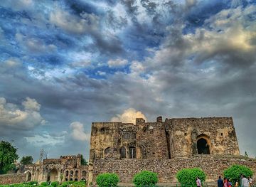 india/hyderabad/golconda-fort/landmark/amber-khana