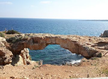 cyprus/kyrenia/landmark/crow-s-arch