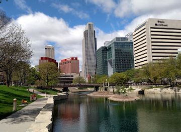 nebraska/omaha/old-market/landmark/gene-leahy-mall-at-the-riverfront
