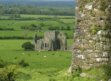 ireland/county-tipperary/landmark/cashel-folk-village