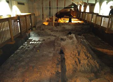 united-kingdom/wales/landmark/caerleon-roman-fortress-baths