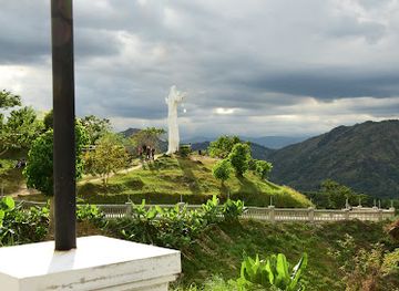 philippines/central-luzon/landmark/monasterio-de-tarlac