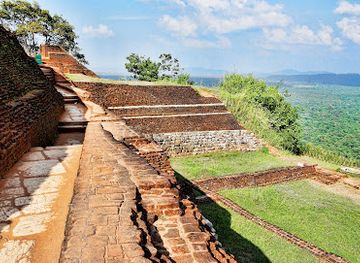 sri-lanka/north-central-province/landmark/ravan-plase