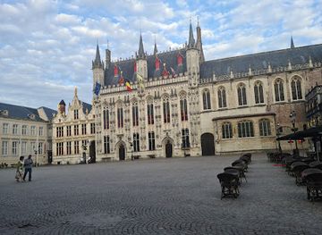 belgium/west-flanders/landmark/de-burg