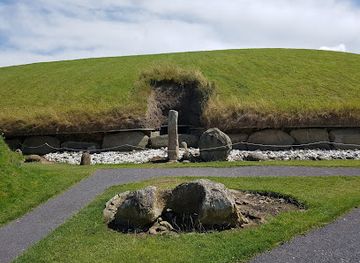 ireland/county-meath/landmark/knowth