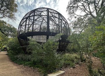 texas/austin/landmark/pease-park-treehouse