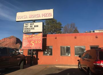 utah/kanab/landmark/lotsa-motsa-pizza