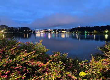 vietnam/da-lat/landmark/lam-vien-square