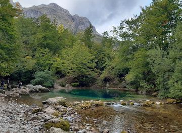 montenegro/lakes-of-plav/landmark/oko-skakavice-the-eye