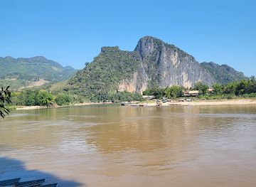 laos/xieng-khouang-plateau/landmark/ban-xang-hai