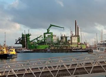 portugal/porto/landmark/porto-de-leixoes