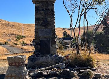 oregon/wallowa-mountains/landmark/chief-joseph-s-gravesite