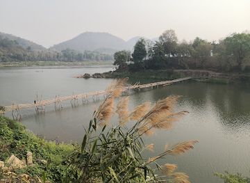 laos/mekong-river-valley/landmark/nam-khan-river