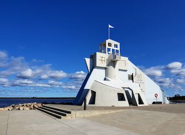 finland/oulu/landmark/nallikari-lighthouse