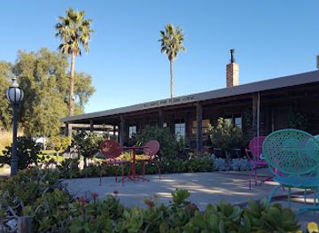 australia/mallee/landmark/o-sullivans-pine-plains-lodge