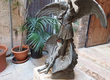 spain/palma-de-mallorca/el-terreno/landmark/statue-of-archangel-sant-miquel