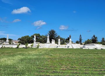 tonga/eua/landmark/royal-tombs