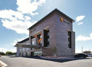 arizona/lake-powell/landmark/la-quinta-inn-suites-by-wyndham-page-at-lake-powell