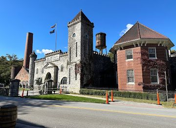 kentucky/frankfort/landmark/castle-key-distillery