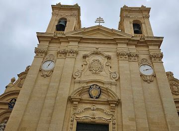 malta/xewkija/landmark/pjazza-san-gorg