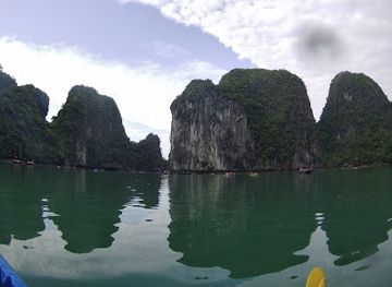 vietnam/ha-long/landmark/lavender-elegance-cruises