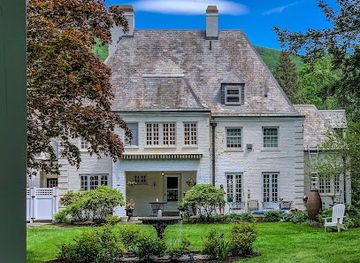vermont/brattleboro/landmark/inn-on-putney-road-bed-and-breakfast
