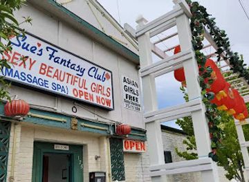 nevada/elko/landmark/sue-s-fantasy-club-legal-brothel