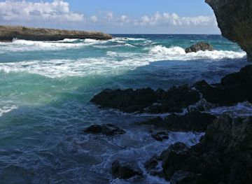 aruba/palm-beach/landmark/fontein-cave