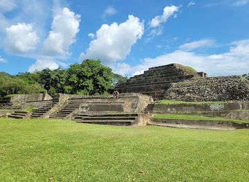 el-salvador/chalchuapa/landmark/parque-arqueologico-tazumal