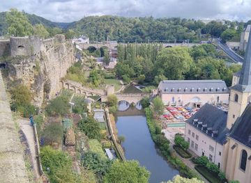 luxembourg/mamer-valley/landmark/monument-to-dicks-and-lentz