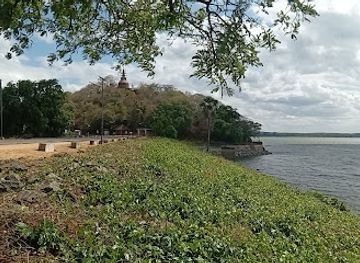 sri-lanka/trincomalee-district/landmark/ancient-sluice-of-kantale-tank