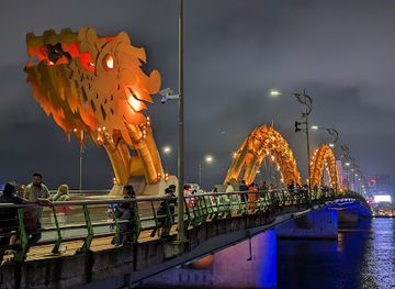 vietnam/da-nang/hai-chau-district/landmark/dragon-fire-show