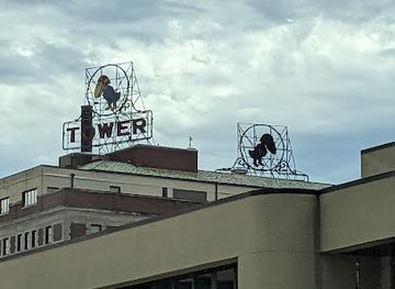 kansas/topeka/landmark/townsite-tower