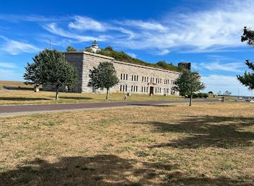 massachusetts/new-bedford/landmark/fort-taber-park