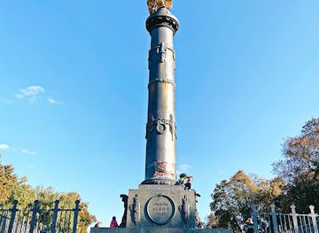 ukraine/poltava/landmark/eagle-monument