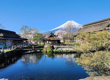 japan/yamanashi/landmark/oshino-hakkai