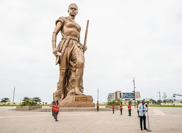 benin/cotonou/landmark/esplanade-des-amazones