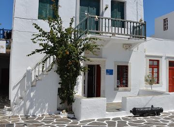 greece/mykonos/chora/landmark/lena-s-house-folk-museum