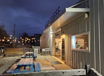 arkansas/bentonville/landmark/airship-coffee-at-5th-street