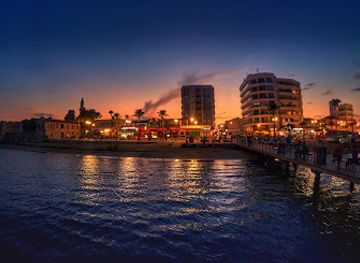 cyprus/larnaca-district/landmark/larnaca-pier