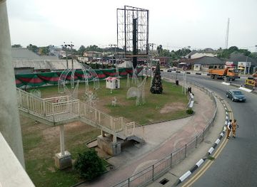 nigeria/uyo/ewet-housing-estate/landmark/water-fountain-uyo-akwa-ibom-state