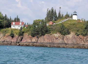 maine/camden/landmark/camden-harbor-cruises