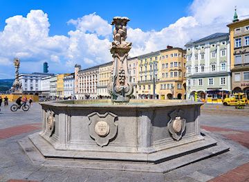 austria/linz/innenstadt/landmark/neptune-fountain