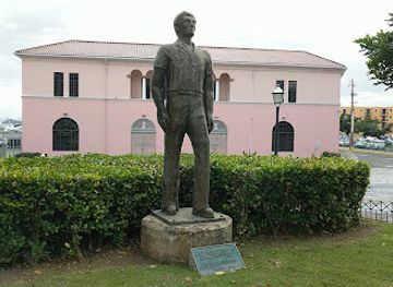 puerto-rico/san-juan-metropolitan-area/landmark/estatua-al-inmigrante