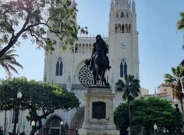 ecuador/guayas-region/landmark/parque-seminario