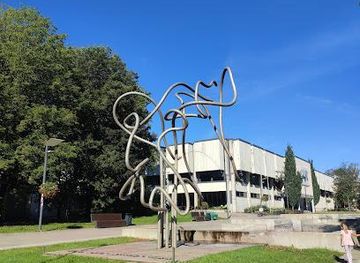 estonia/tartu/landmark/a-monument-to-semiotician-yuri-lotman-1922-1993