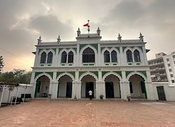 india/chennai/landmark/thousand-lights-shia-mosque
