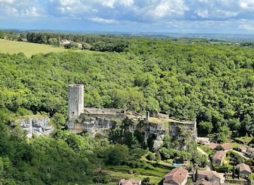 france/dordogne-valley/landmark/chateau-de-gavaudun