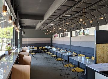 maldives/hulhumale/landmark/bread-matters-platinum