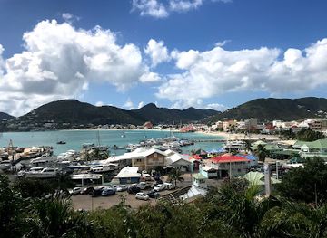 sint-maarten/lowlands/landmark/sea-trek-helmet-diving